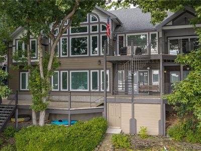 33 Anemone Ct