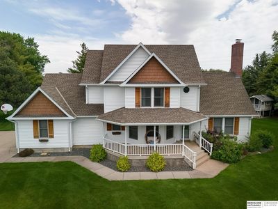 6469 Country Club Dr