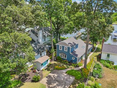275 Gibson Rd