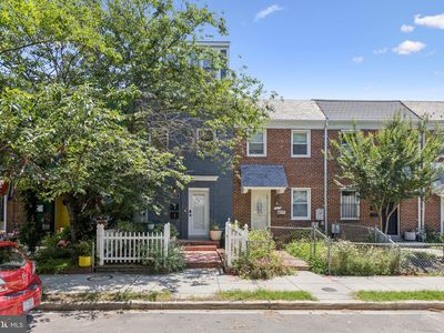 429 20th St NE #1