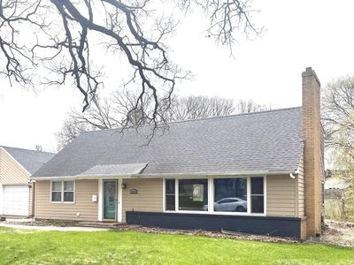 1039 W Summit Ave