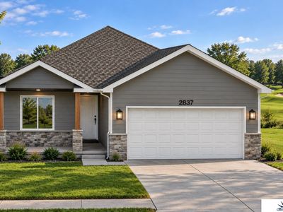 2837 Lakeside Dr