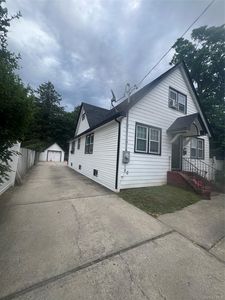 27 Brook Avenue