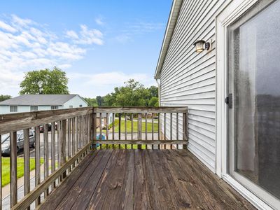 1070 Oakgrove Ct APT 4