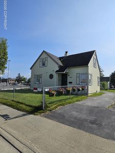 934 W 8th Ave