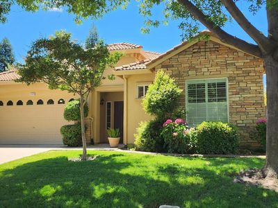 2064 Ranch Bluff Way