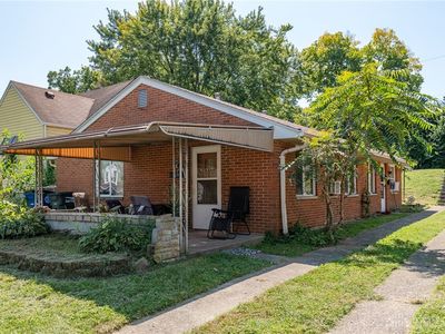 26 Mello Ave