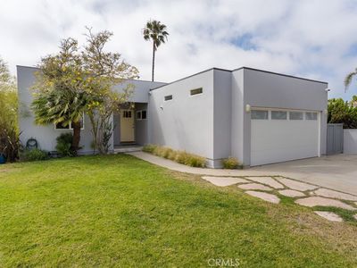 929 Lomita St