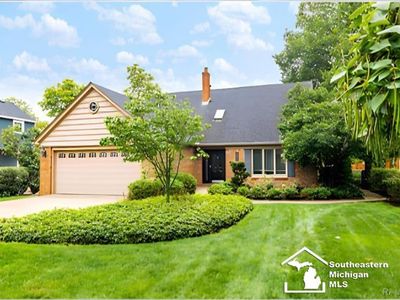 Property at 7773 Church Rd, Grosse Ile, MI