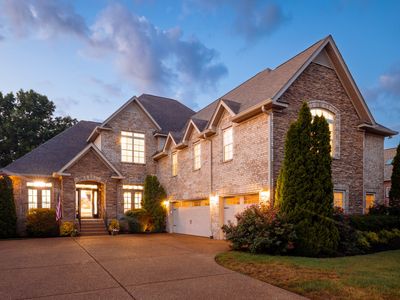 1604 Eden Rose Pl