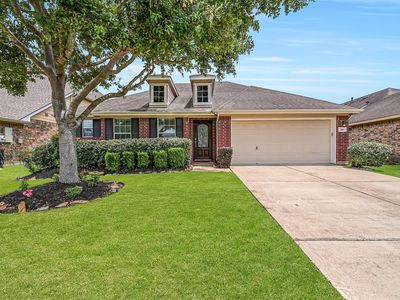318 Lake Line Dr