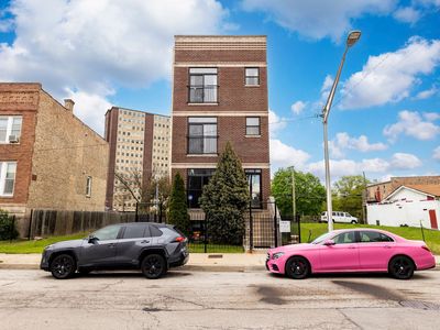 4245 S Langley Ave #3
