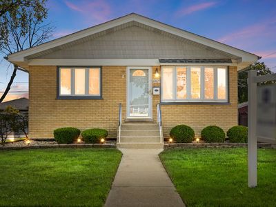 Property at 10605 Sycamore Dr, Chicago Ridge, IL