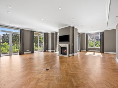 3505 Turtle Creek Blvd APT 4E