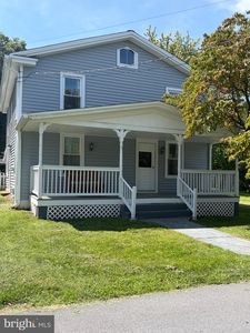 220 W O St