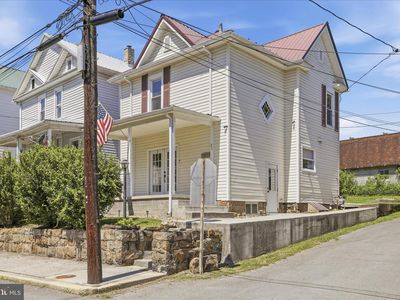 21 Sharpless St