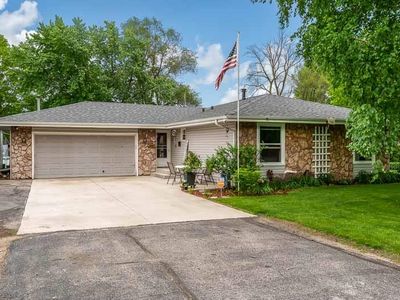 10029 Debbie Ln