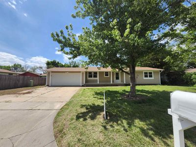 2417 N Battin Ave