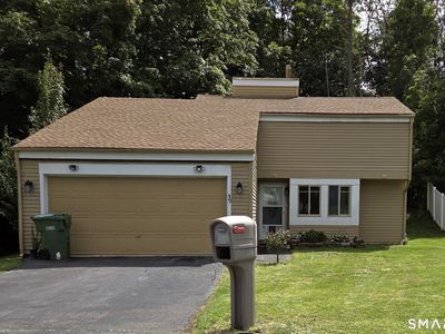 17 East Lake Place