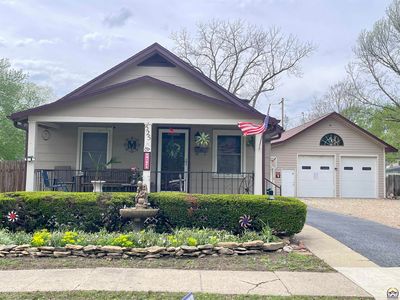 525 NE Freeman Ave
