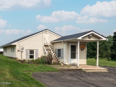 223 Carpenter Rd