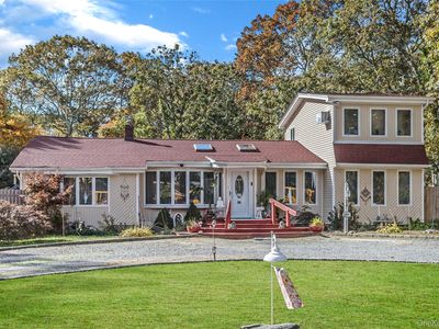 Property at 28 Roberts Road W, Shirley, NY