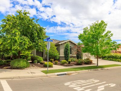 4692 Prairie Falcon Way