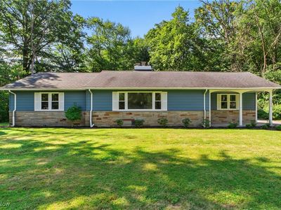 Property at 29650 N Hilltop Rd, Orange Village, OH
