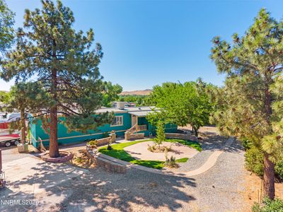 5670 Lupin Dr