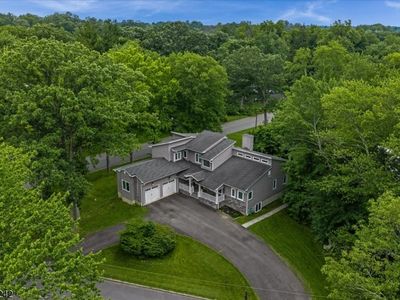 23 Erskine Dr