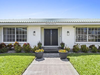 2196 SE Flanders Road