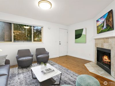 708 6th Avenue S #E104