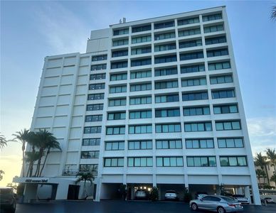 4822 OCEAN BOULEVARD #3D