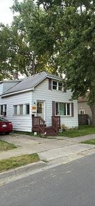 1031 E Breckenridge St