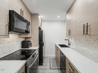 5877 N GRANITE REEF Road #1114