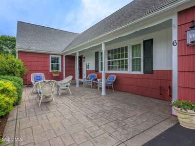 6 Hawthorne Drive