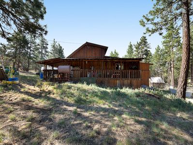 9046 Warbler Dr