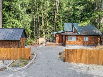 178 Skate Creek Road N