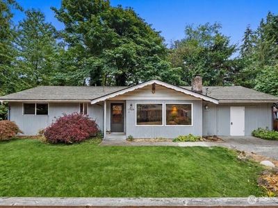 19524 14th Avenue NE