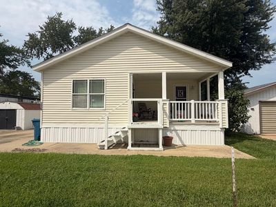 Property at 336 Avenue F St, Bloomington, IL