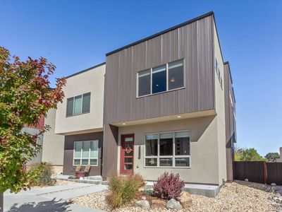 1120 Agate Lane