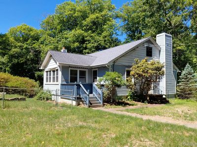 27 Hillside Drive