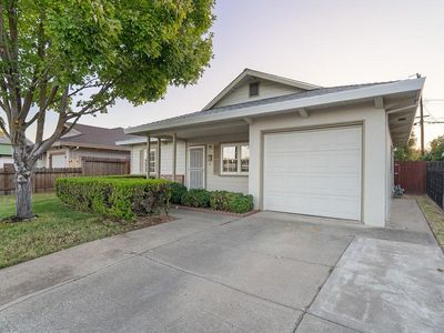 5511 Alcott Dr