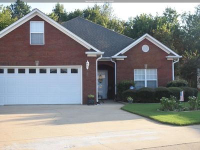 190 Trellis Cir