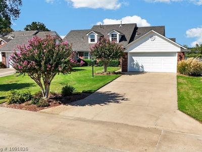 12011 Edgewater Rd