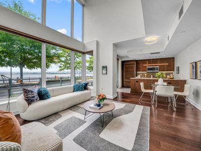 1000 City View Dr #102