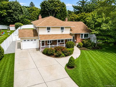 25 Dudley Lane