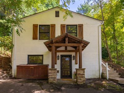 214 Blanwood Drive