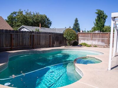 3408 Saginaw Ct