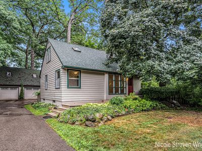 Property at 2146 Lansing St SE, East Grand Rapids, MI